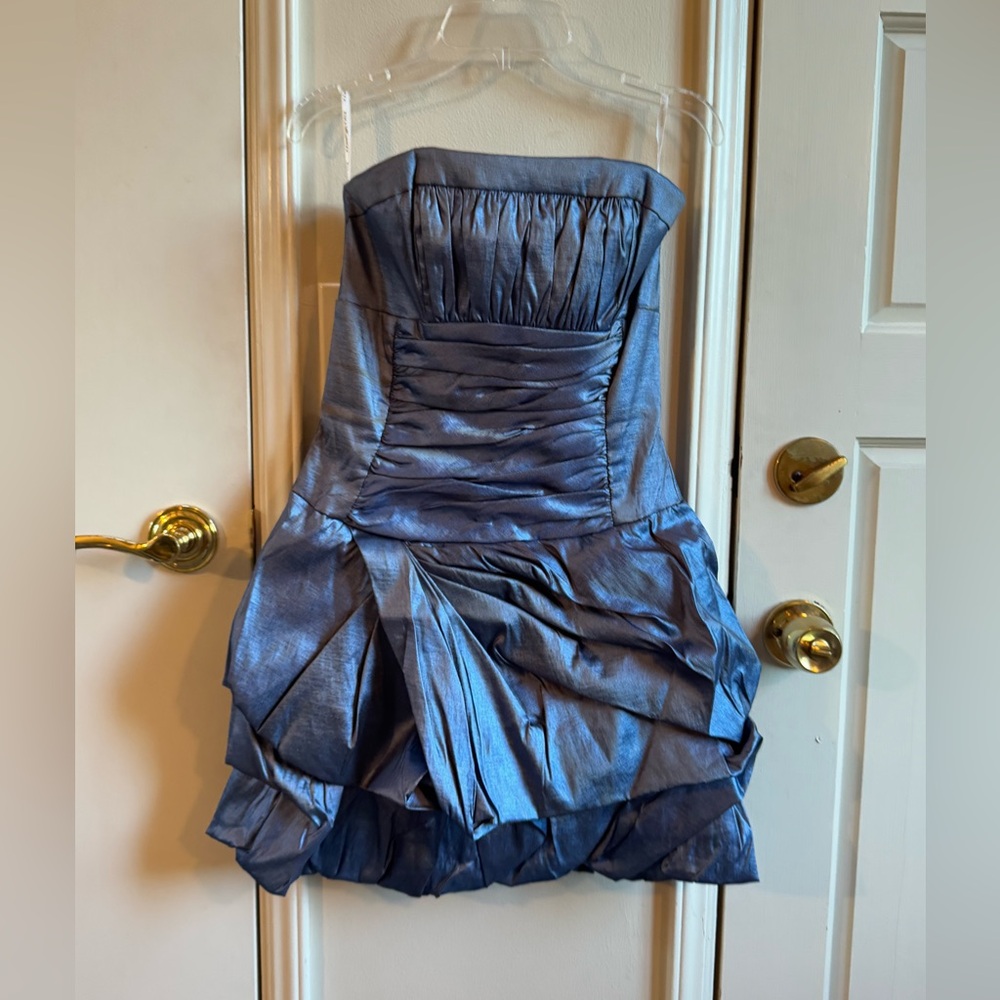 Cocktail Dress in Metalic Blue